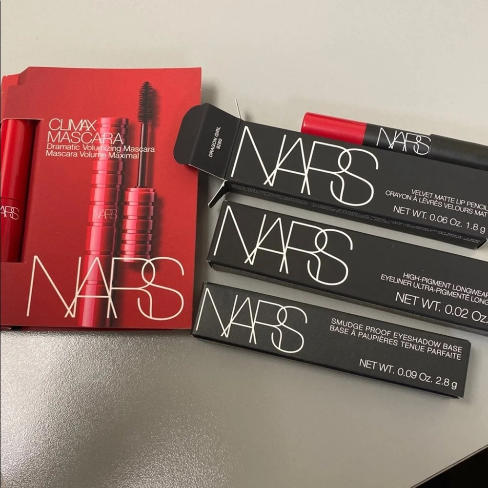 NARS makeup bundle